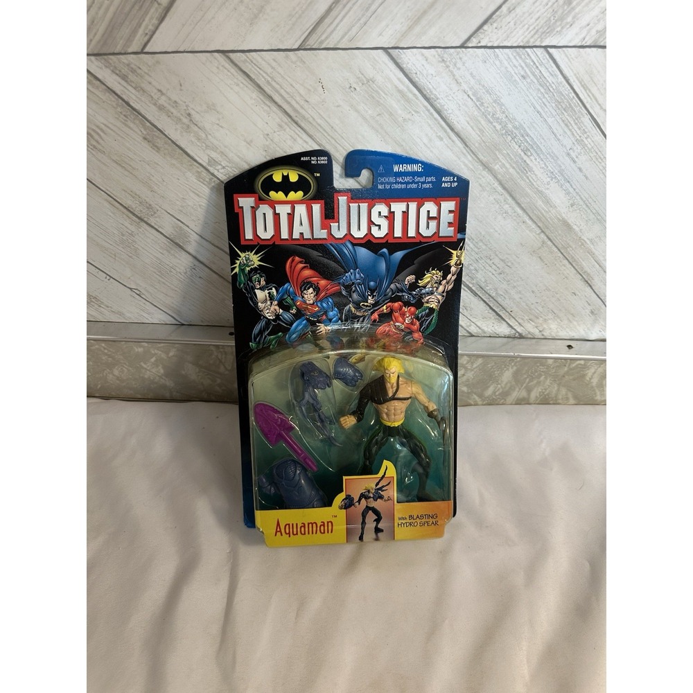 Total Justice Aquaman with Blasting Hydro Spear 1996 Vintage NIB